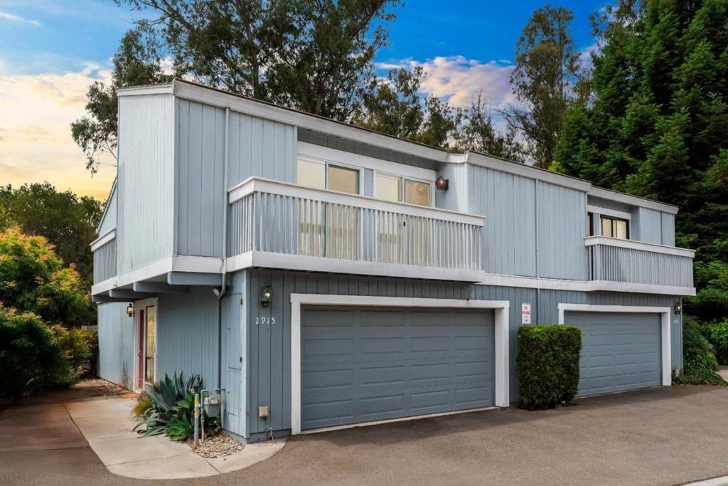 Leotar Cir, Santa Cruz, CA 95062