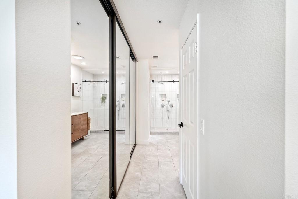 Spyglass Cir, Vista, CA 92081