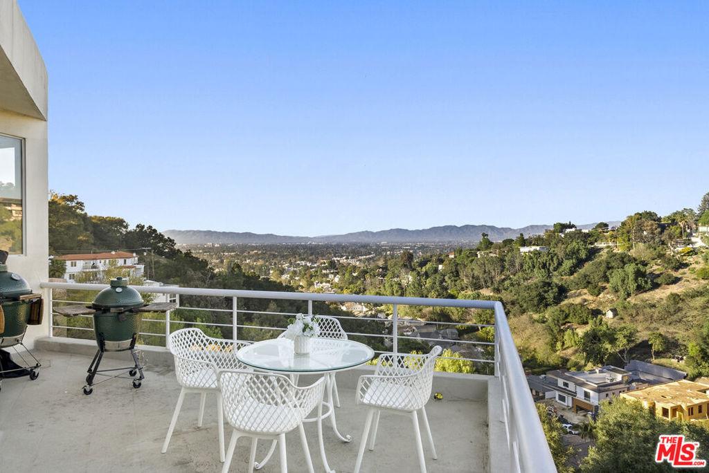 Avenida Del Sol, Studio City, CA 91604