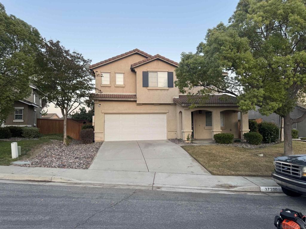 Moonbeam Ct, Murrieta, CA 92563