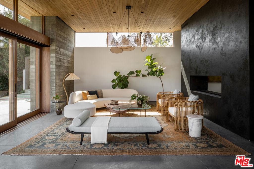 Wildlife Rd, Malibu, CA 90265