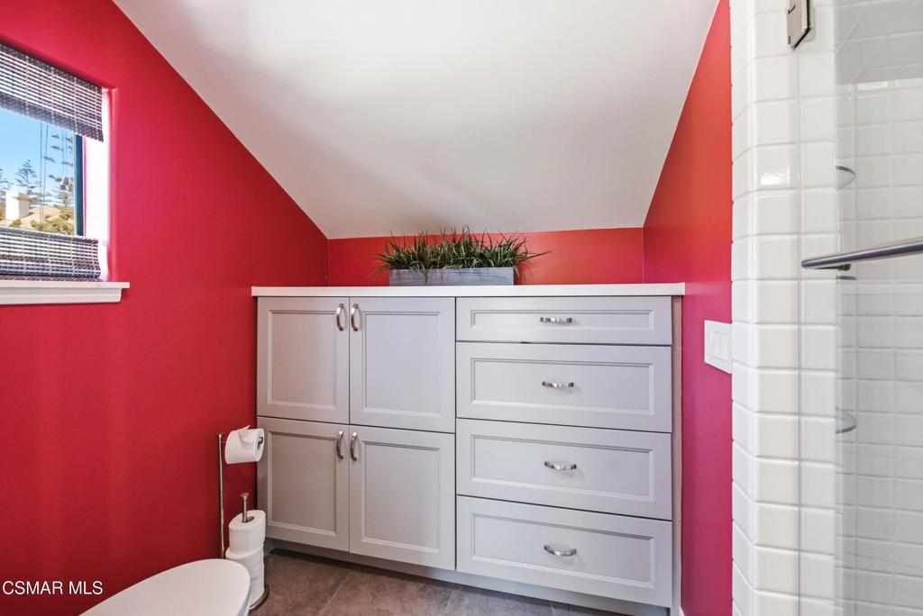 Las Tuero Ct, Camarillo, CA 93010