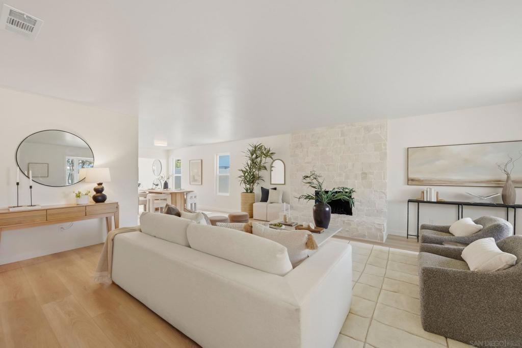 Teasdale Ave, San Diego, CA 92122