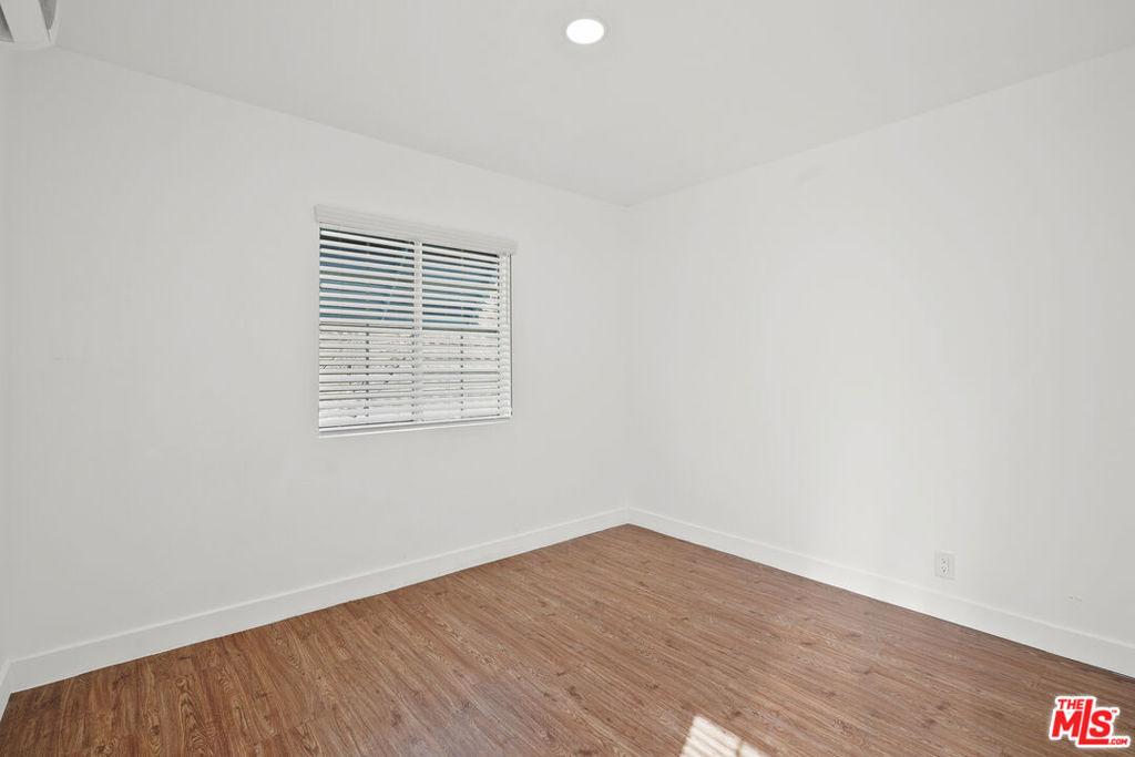 Almond Ave, Long Beach, CA 90802