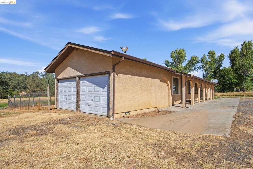 Feather Dr, Copperopolis, CA 95228