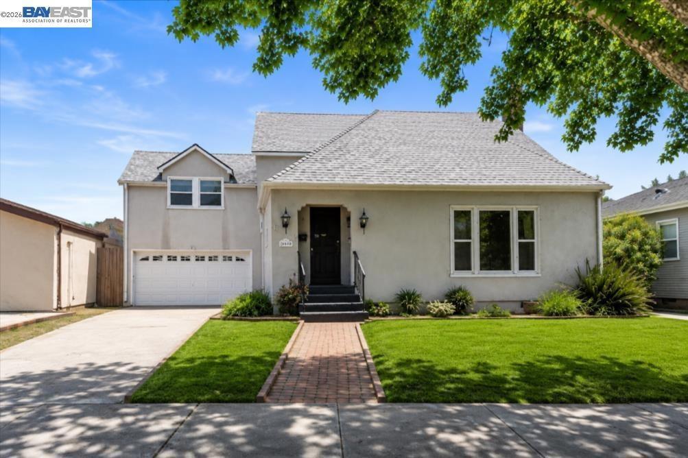Montgomery Ave, Cherryland, CA 94541