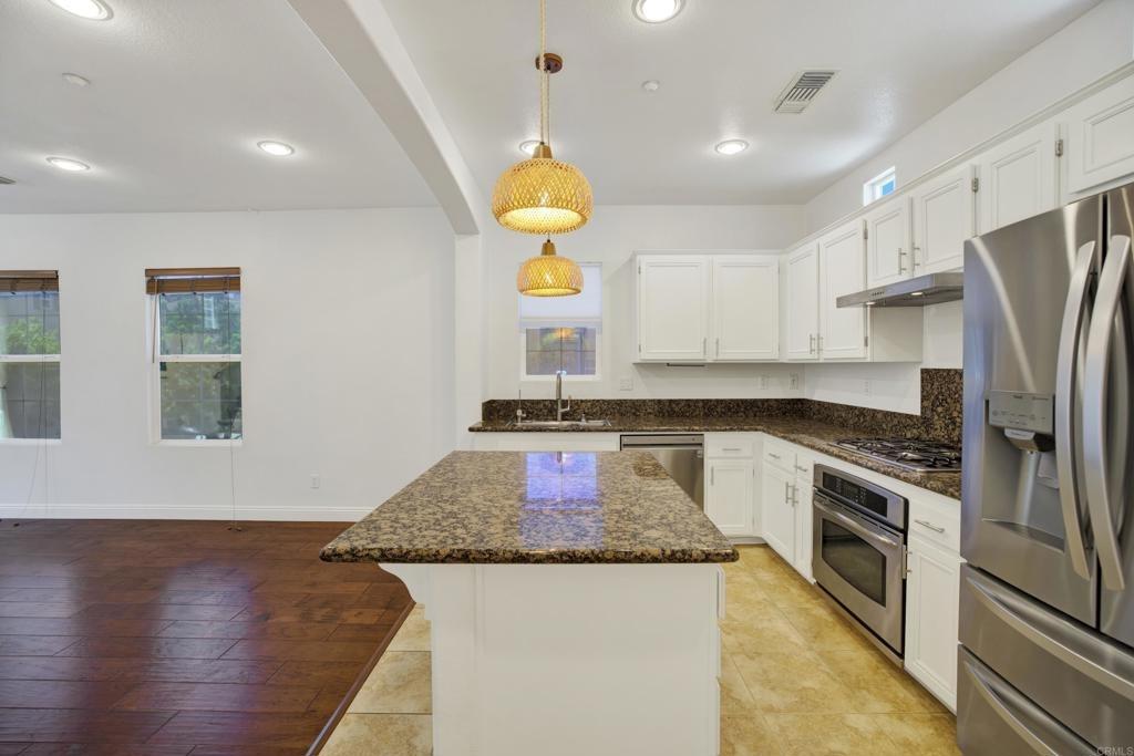 Zenor Ln, San Diego, CA 92127