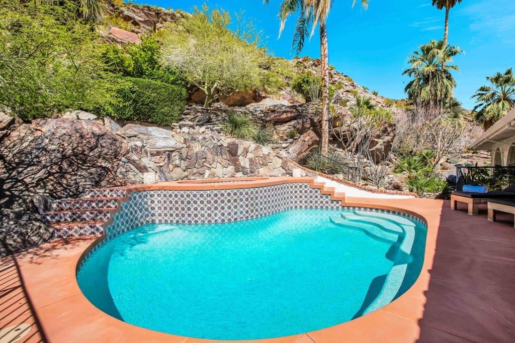Ridge Rd, Palm Springs, CA 92264