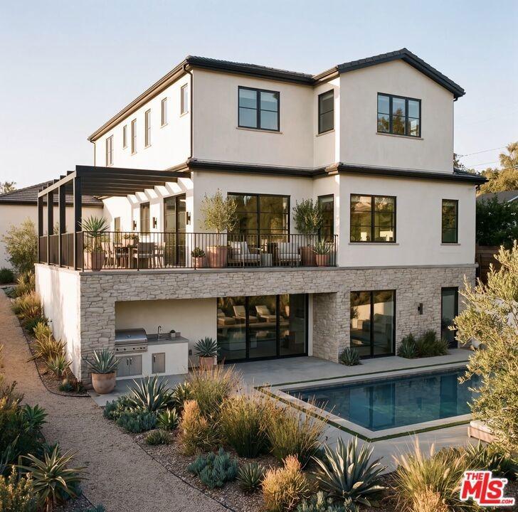 Lachman Ln, Pacific Palisades, CA 90272