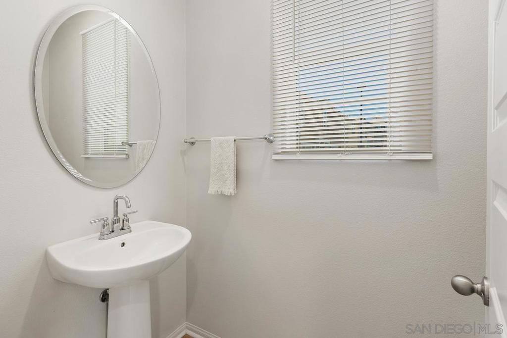 Birchfield Dr, Temecula, CA 92591