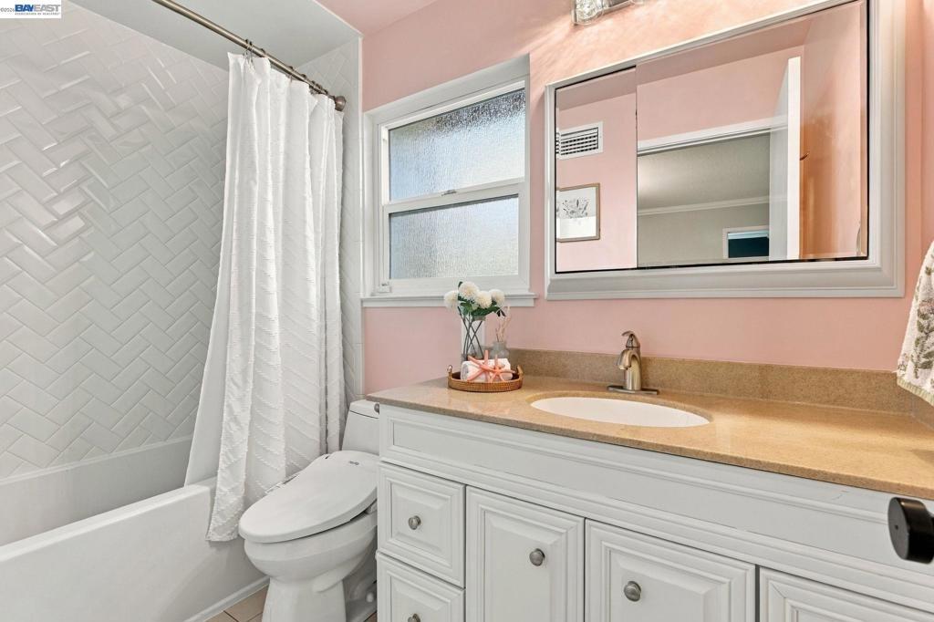Regent Rd, Livermore, CA 94550