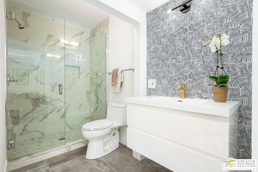 E Francis Dr, Palm Springs, CA 92262