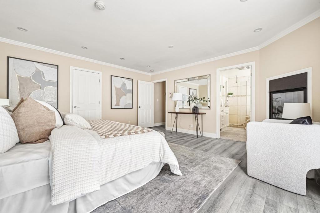 E Laurel Creek Rd, Belmont, CA 94002