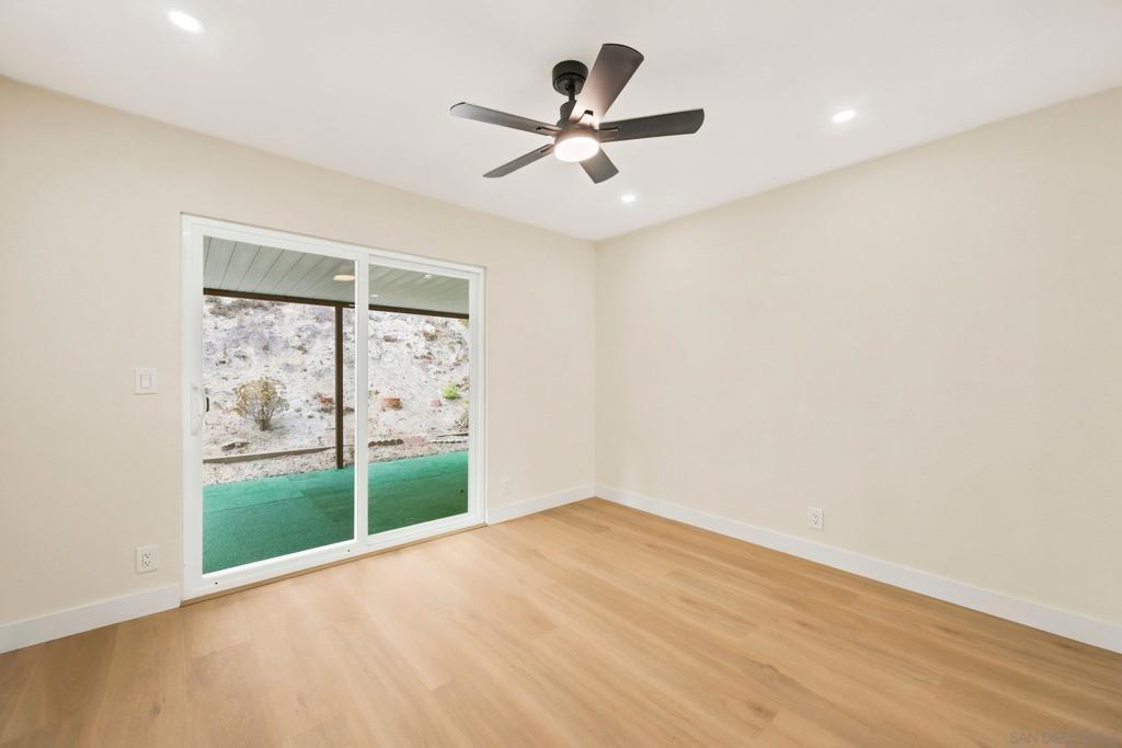 Gail Dr, Oceanside, CA 92056