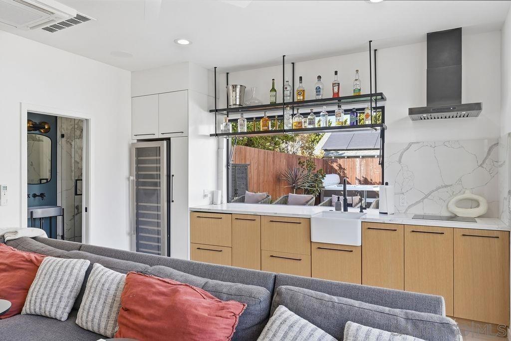Biona Dr, San Diego, CA 92116