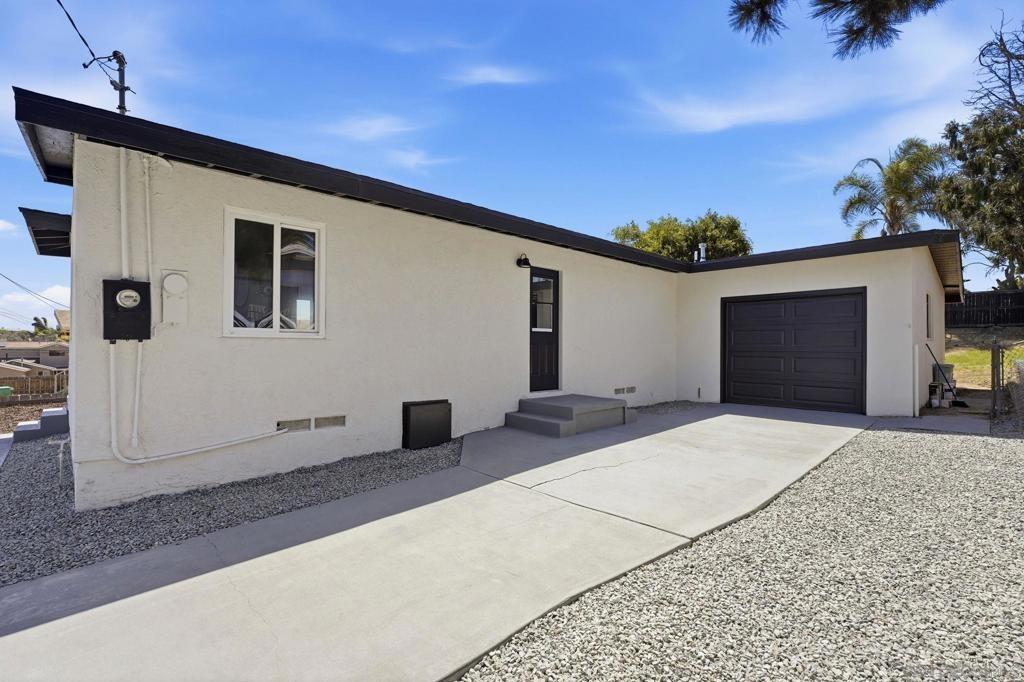 Calle Pavana, San Diego, CA 92139