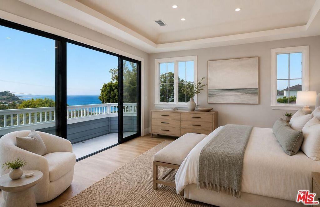N Grenola St, Pacific Palisades, CA 90272