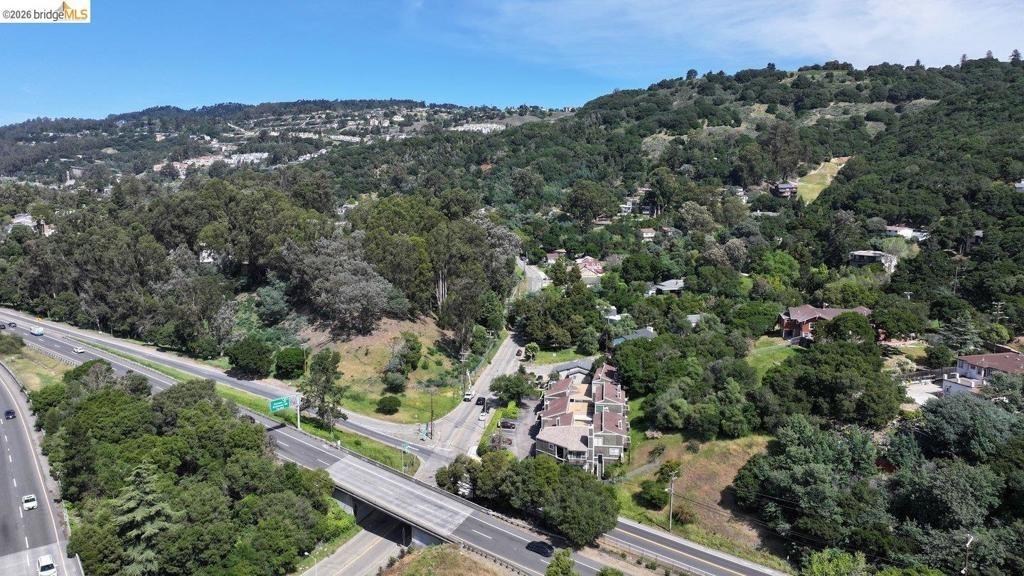Mountain Blvd, Oakland, CA 94619