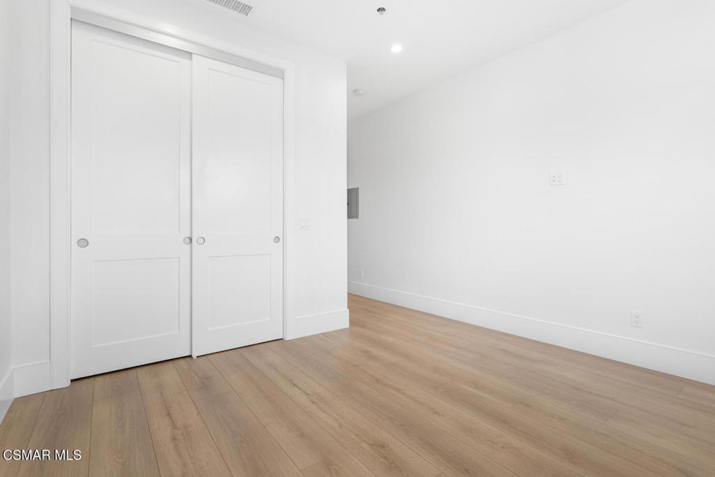 Toyon Ct, Thousand Oaks, CA 91362