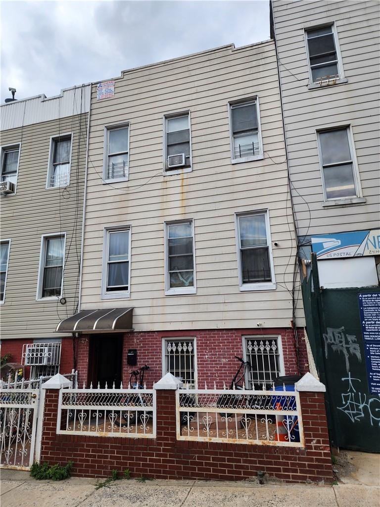Beaver St, Brooklyn, NY 11206