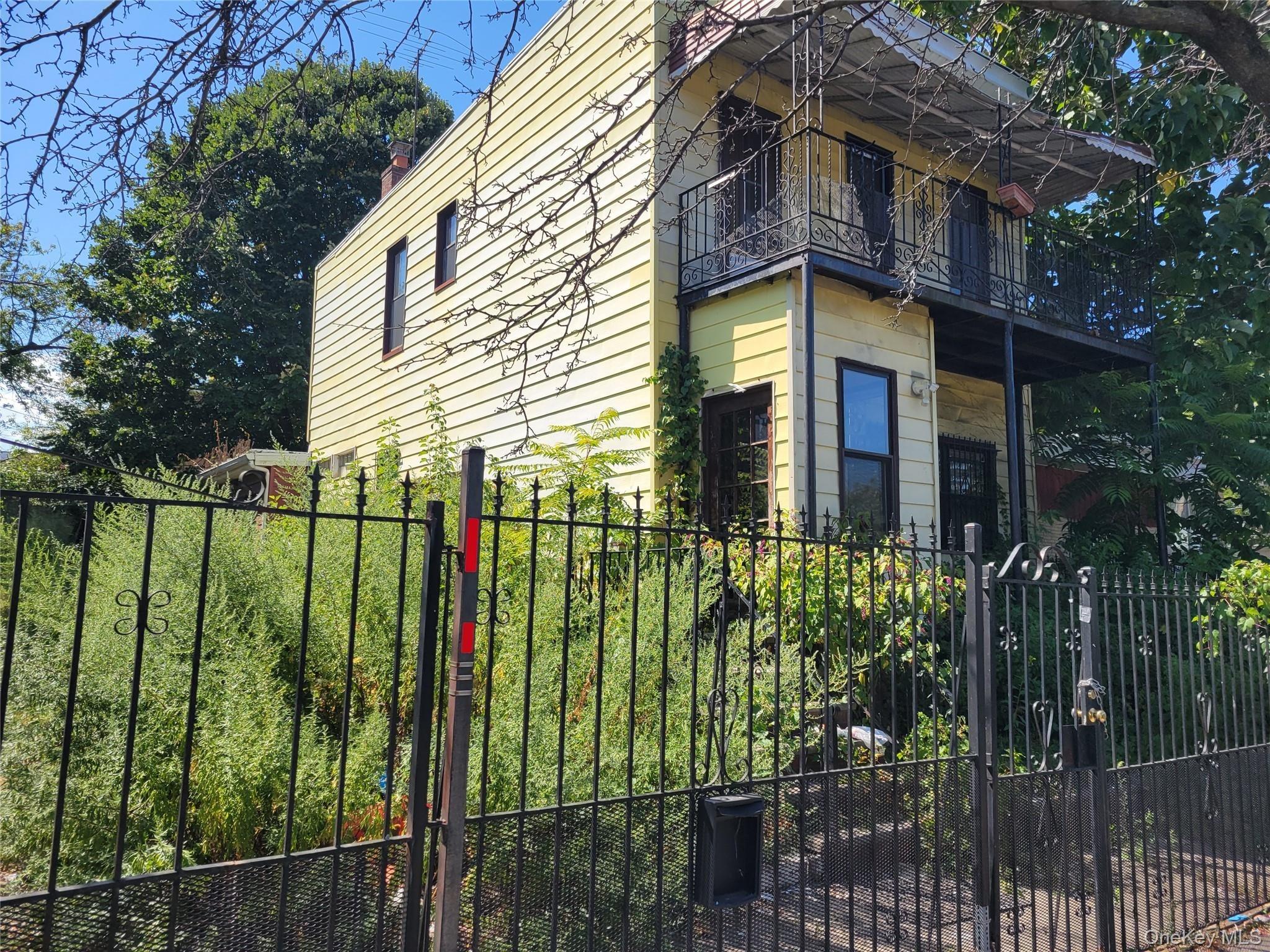 111th St, Corona, NY 11368