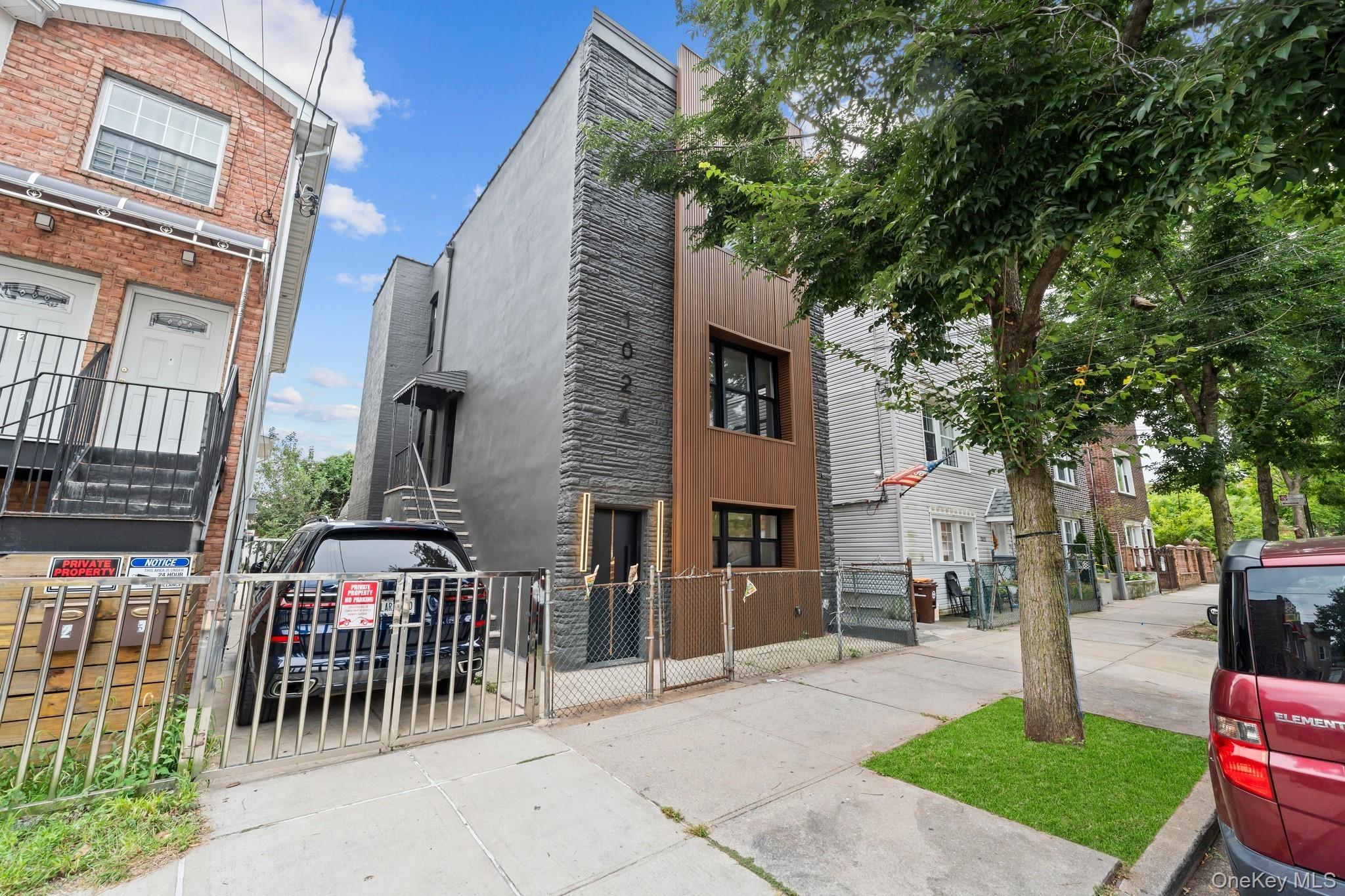 E 226th St, Bronx, NY 10466