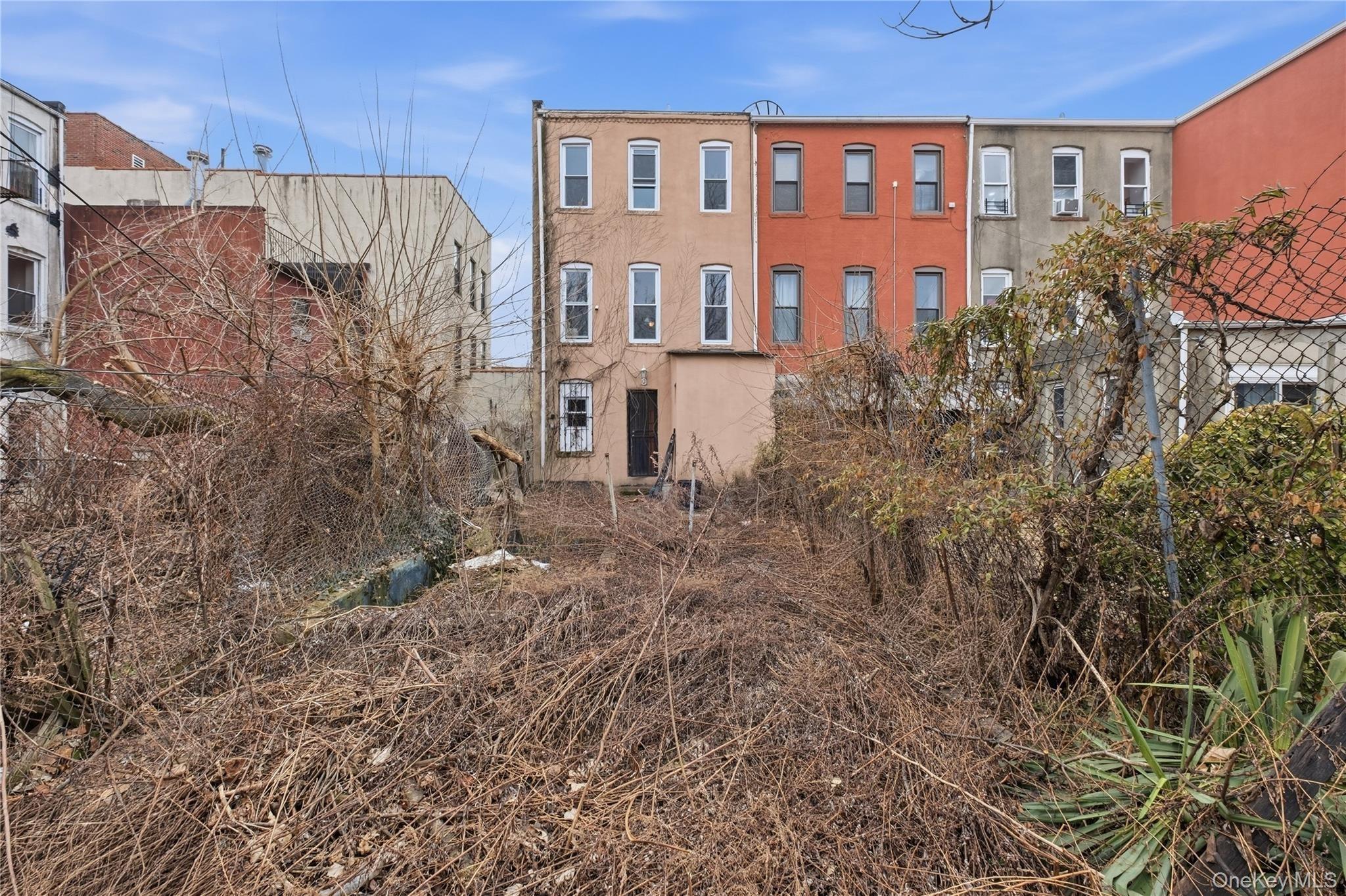 Milford St, Brooklyn, NY 11208