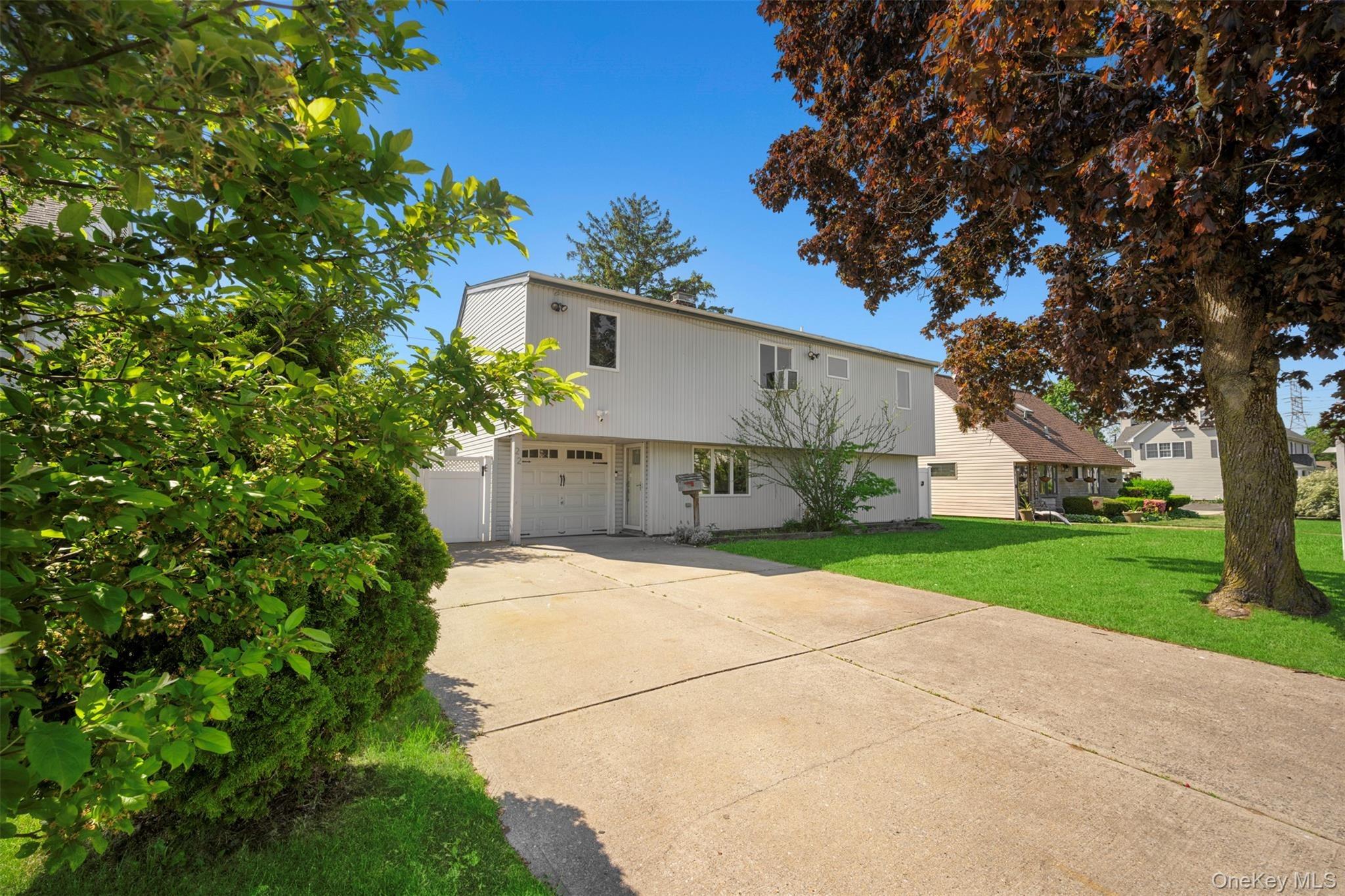Lowland Rd, Levittown, NY 11756