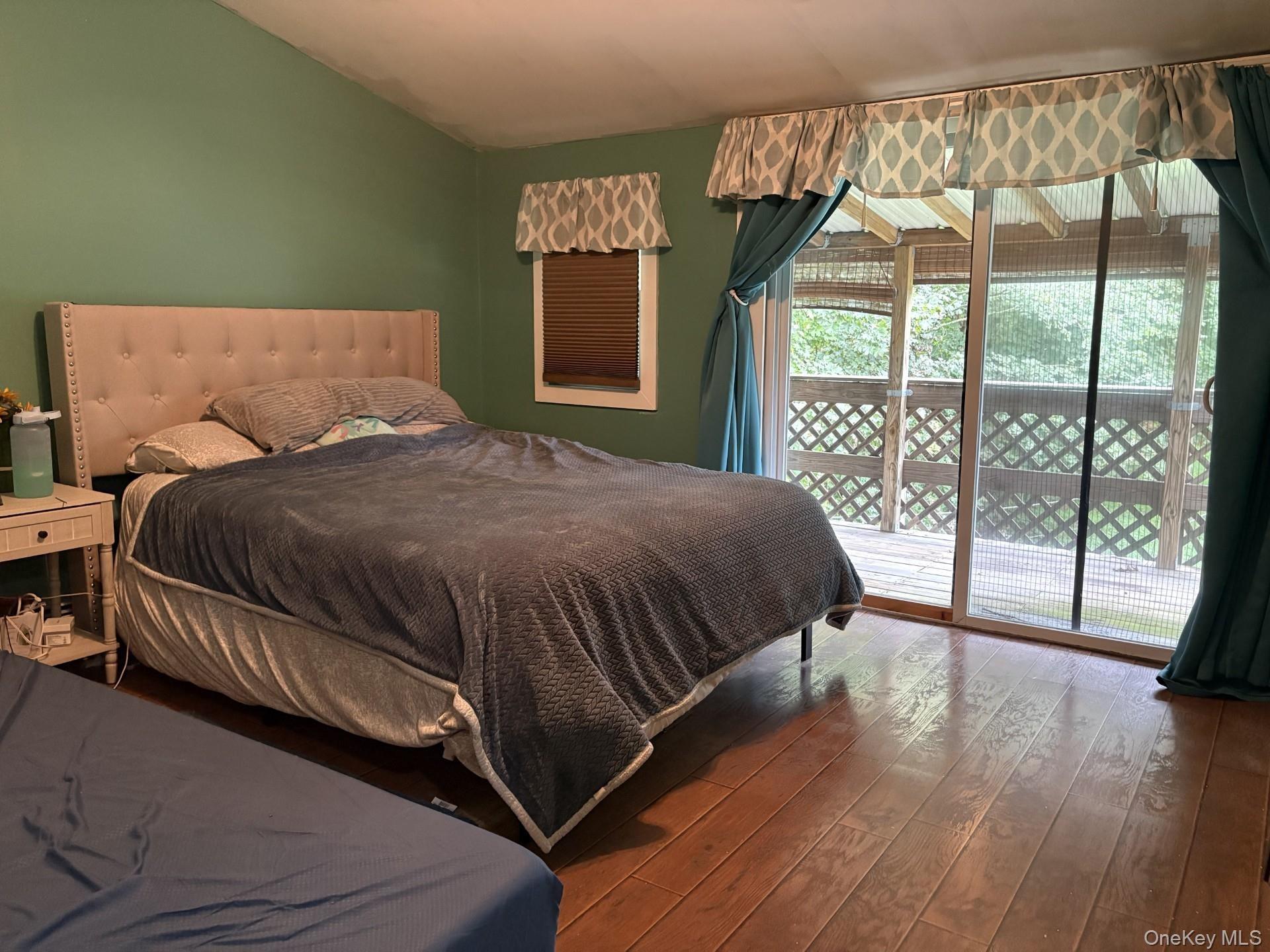 Cedar Ln, Poughkeepsie, NY 12601
