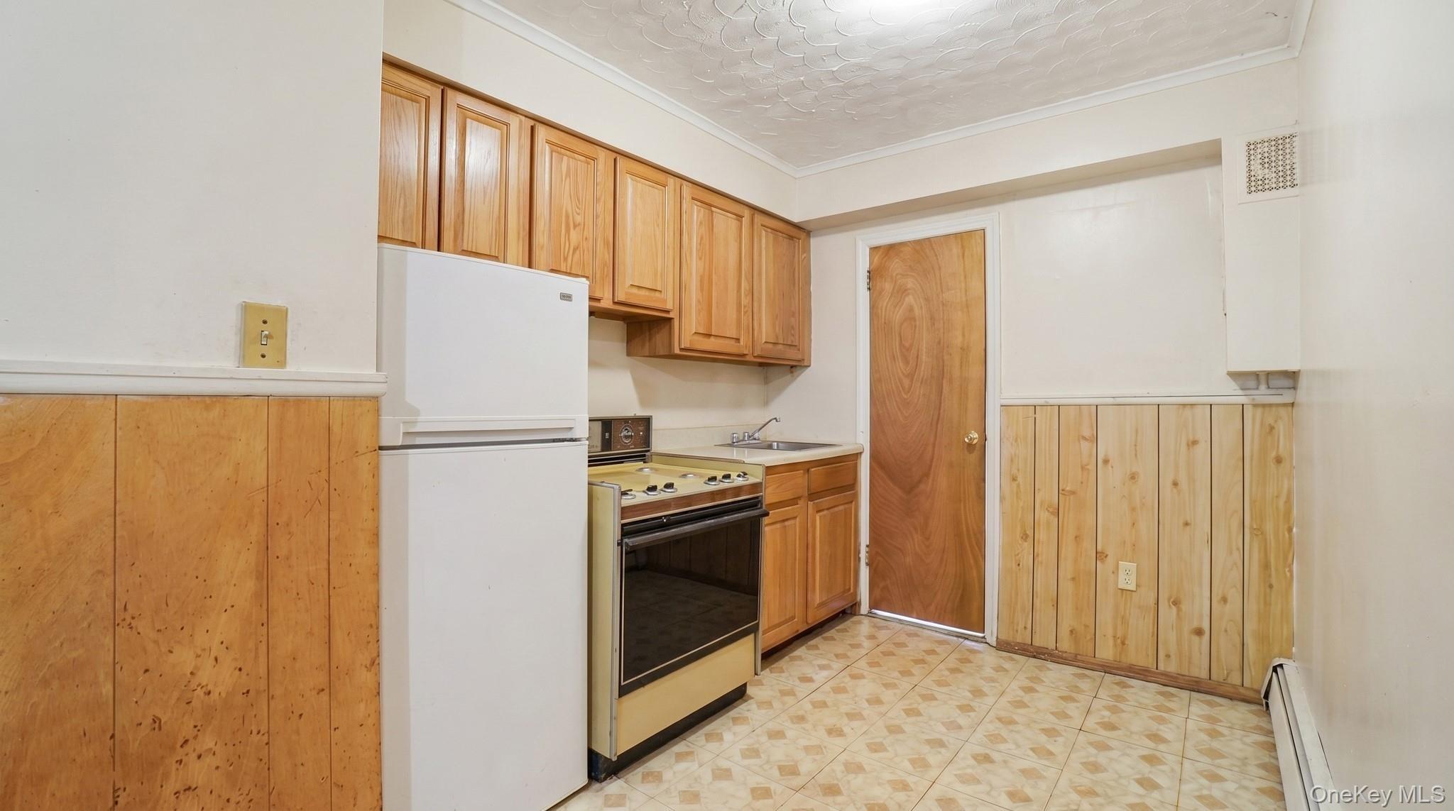 Seymour Ave, Bronx, NY 10469