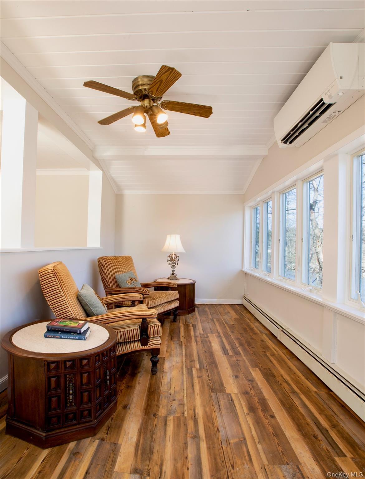 Old Ford Cir, New Paltz, NY 12561