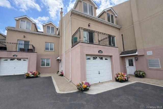 Outlook Ave, Bronx, NY 10465