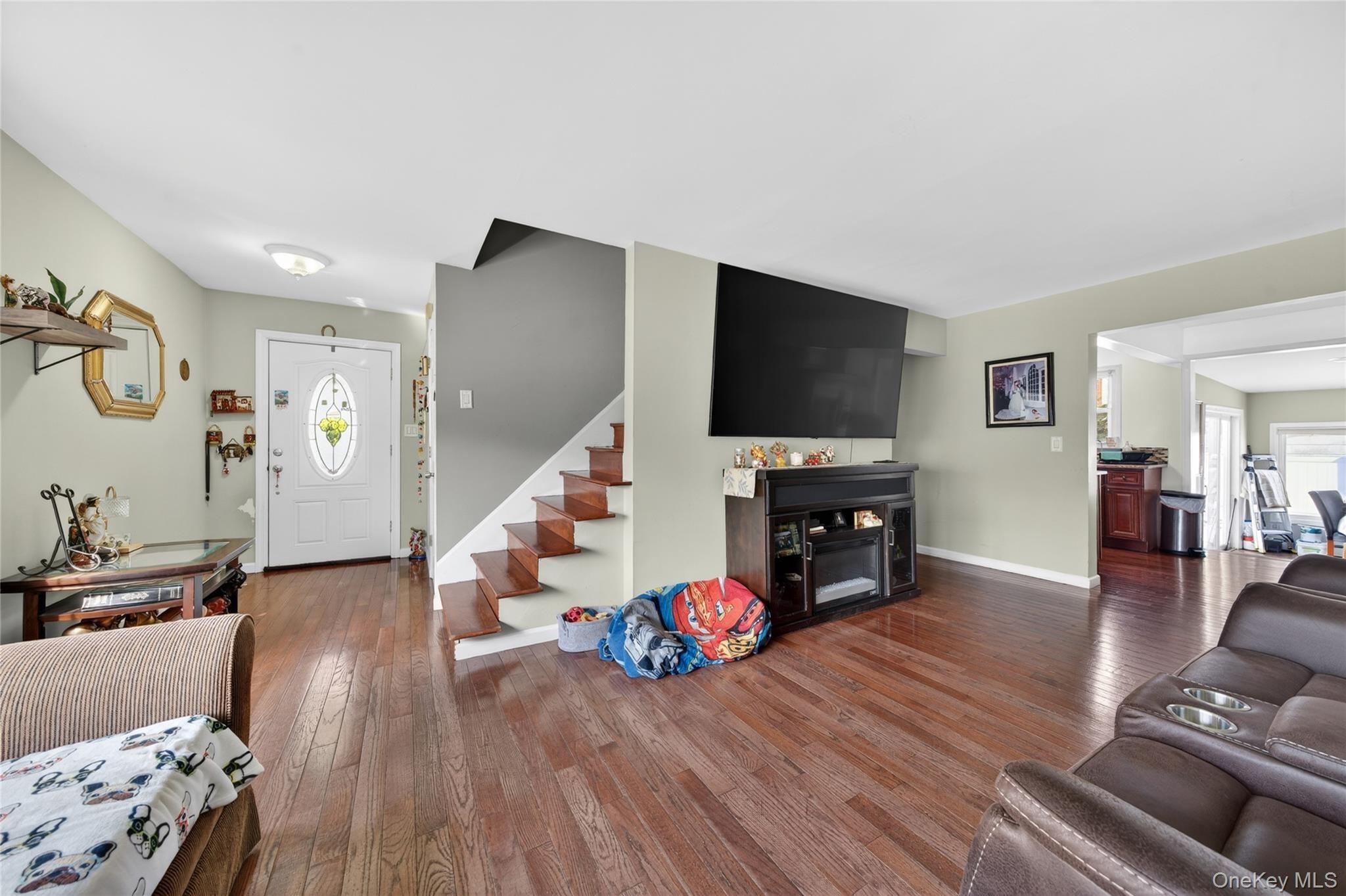 President St, Freeport, NY 11520