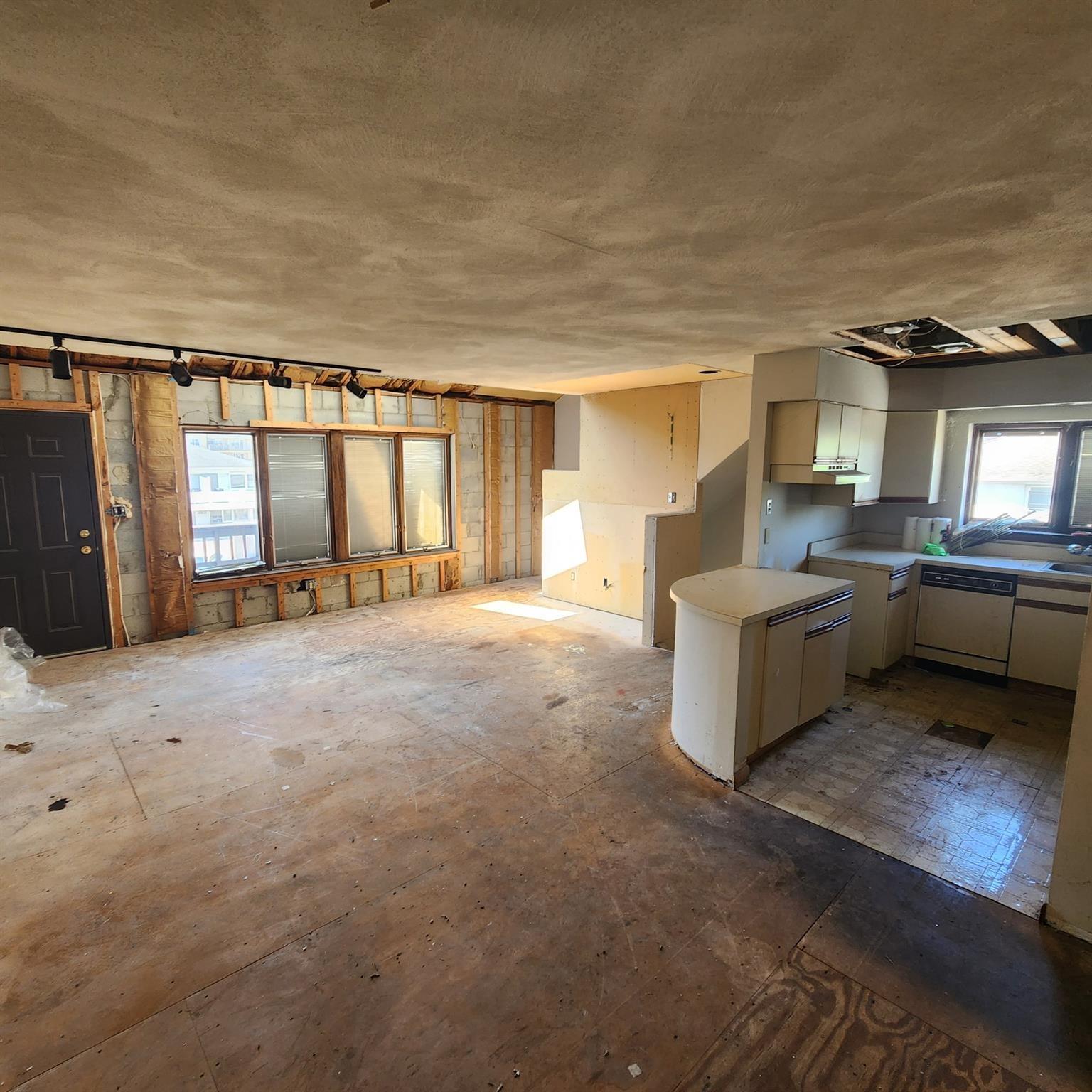 E Broadway, Long Beach, NY 11561