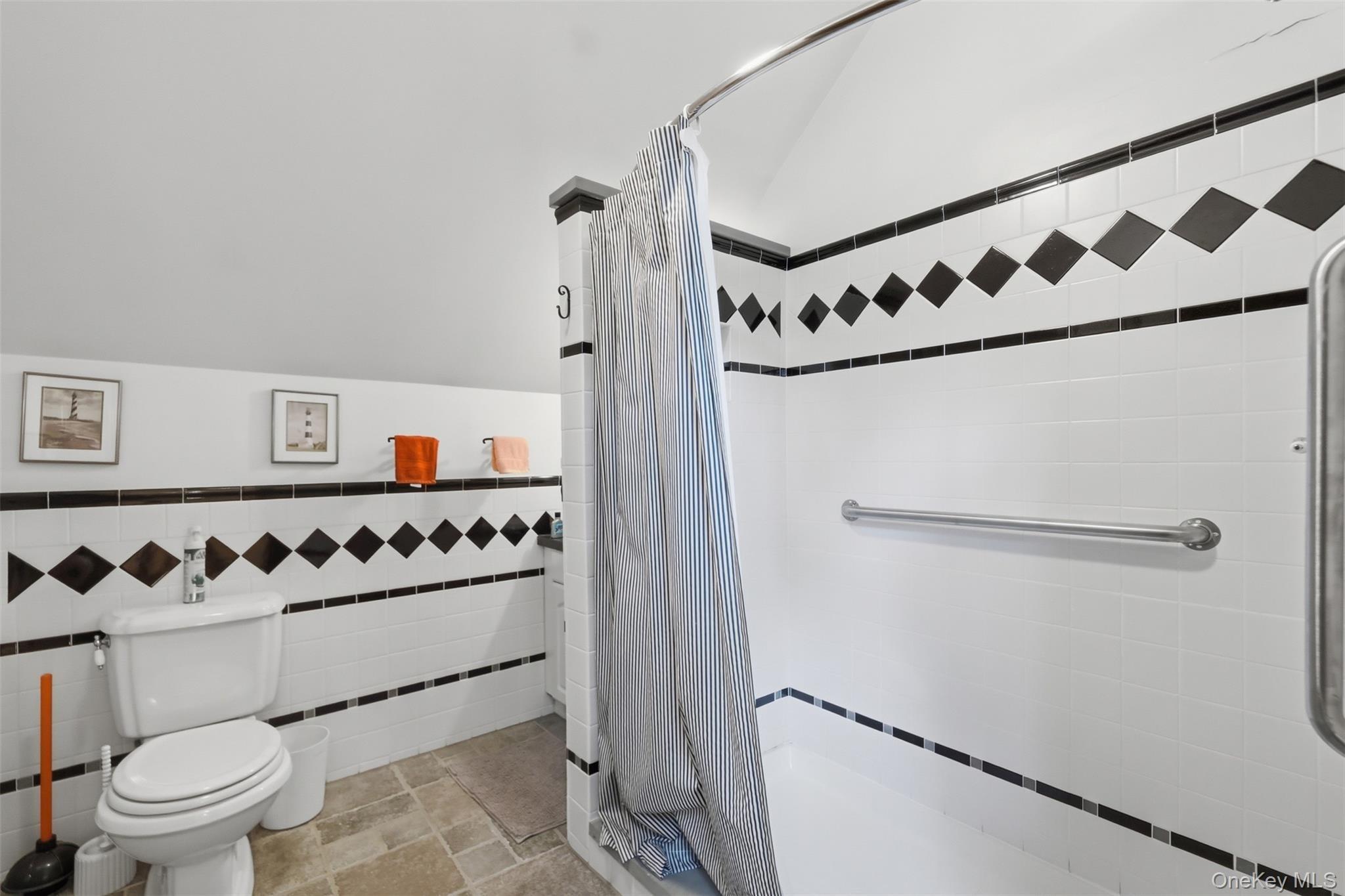 West St, Marlboro, NY 12542