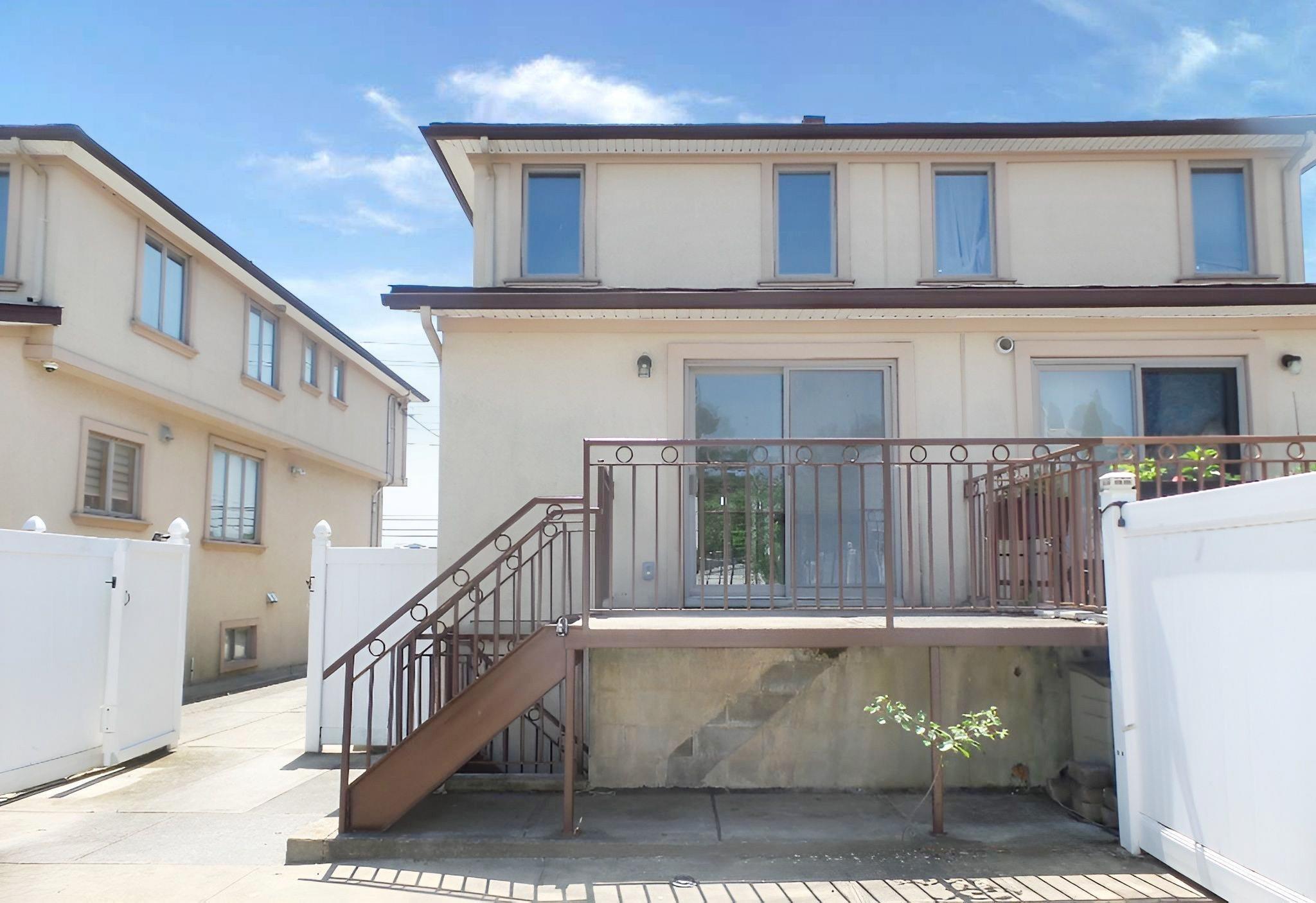 E 69th St, Brooklyn, NY 11234