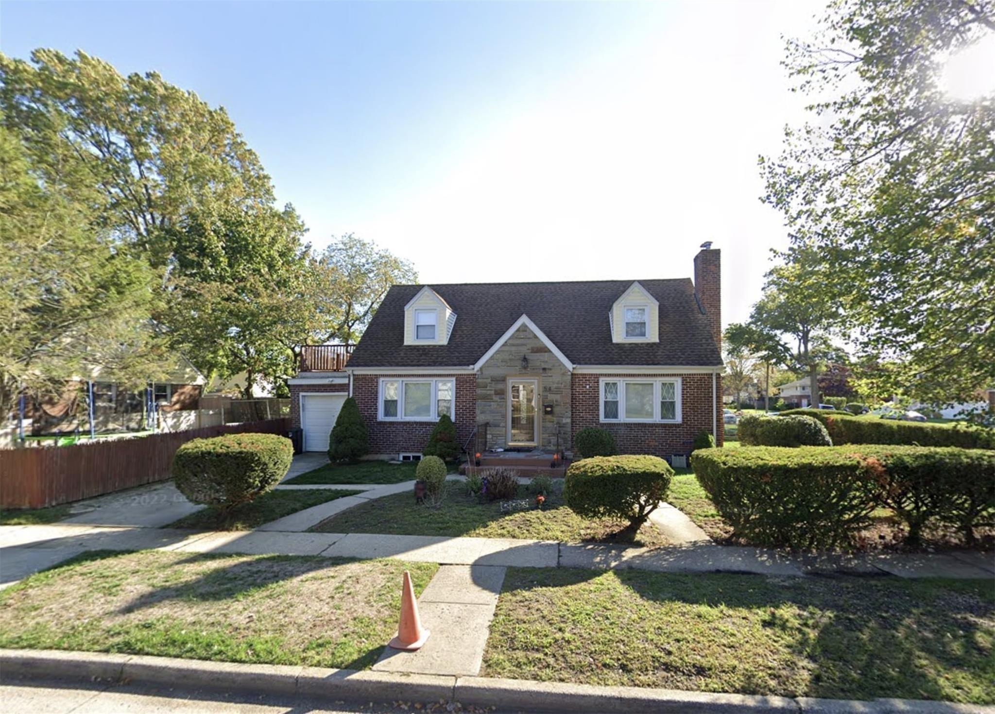 Windsor Pkwy, Hempstead, NY 11550