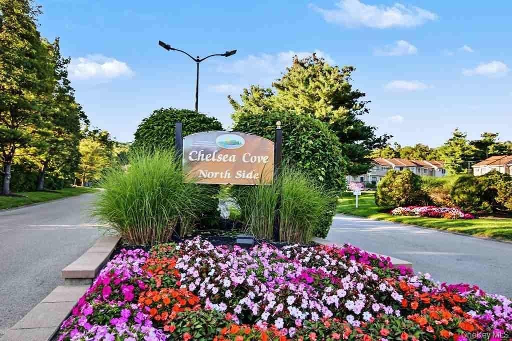 Chelsea Cv N, Hopewell Junction, NY 12533