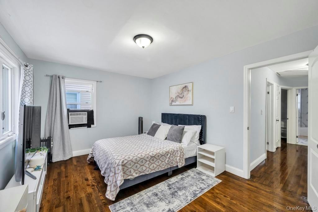 Zoller Rd, Jamaica, NY 11434