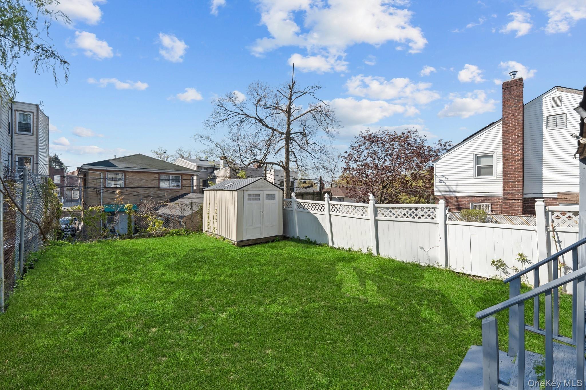 Crosby Ave, Brooklyn, NY 11207