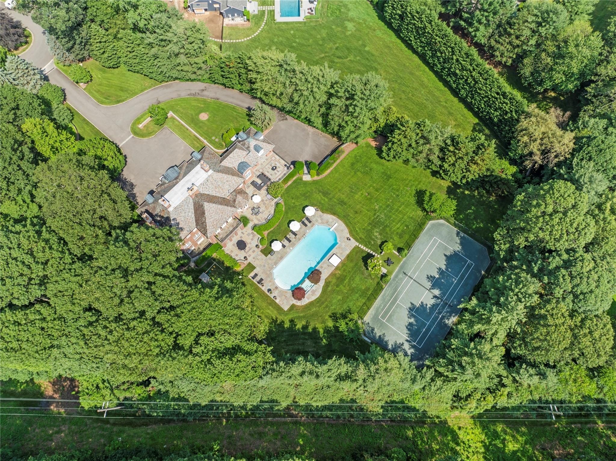 Vista Ln, Glen Head, NY 11545