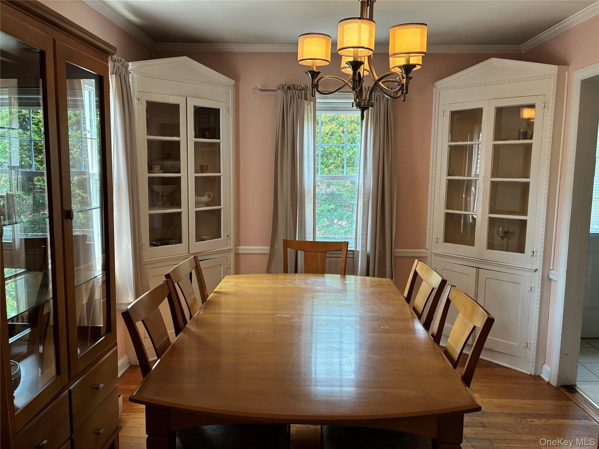 W Beech St, Long Beach, NY 11561