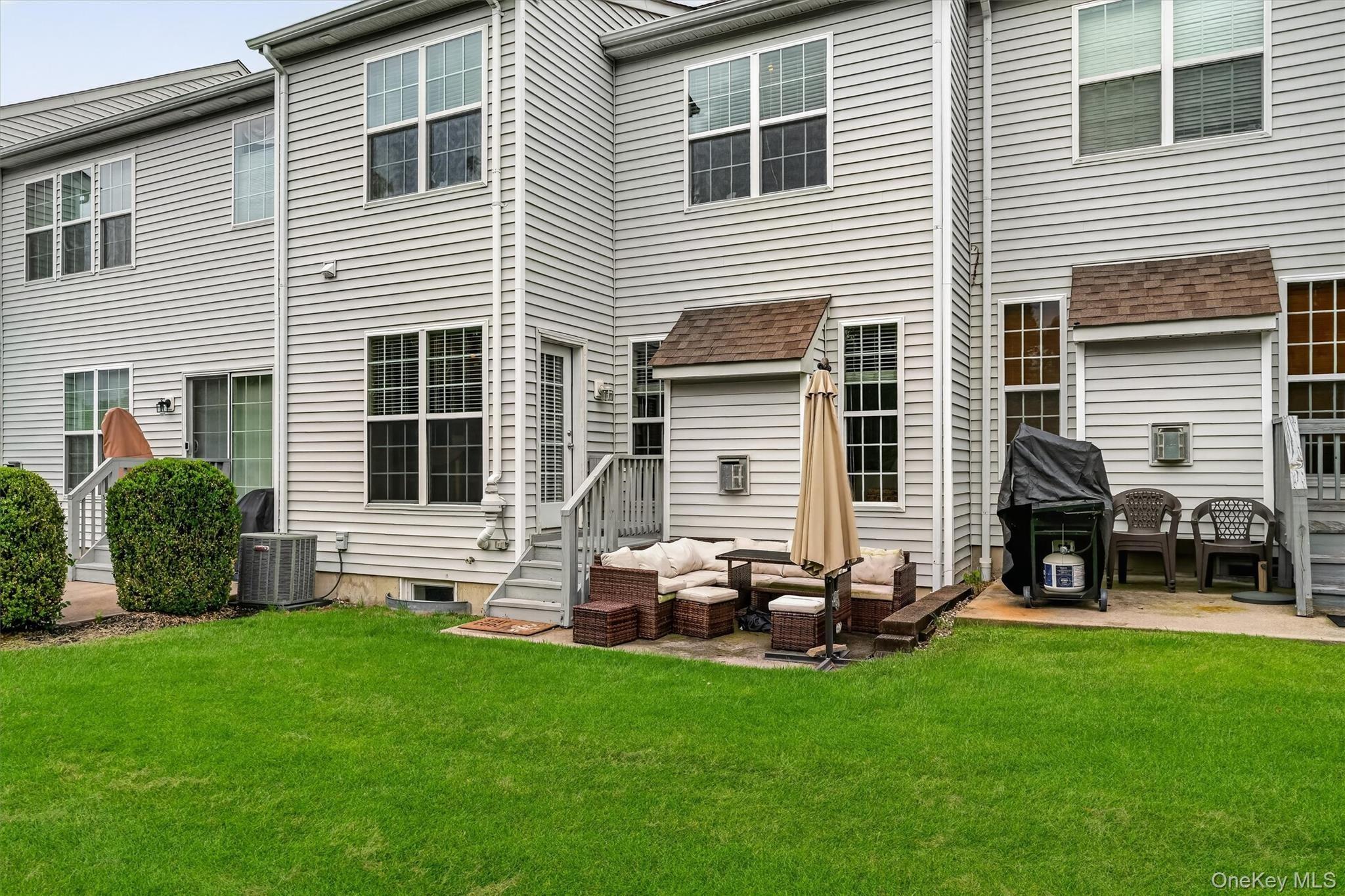 Brighton Dr, Newburgh, NY 12550