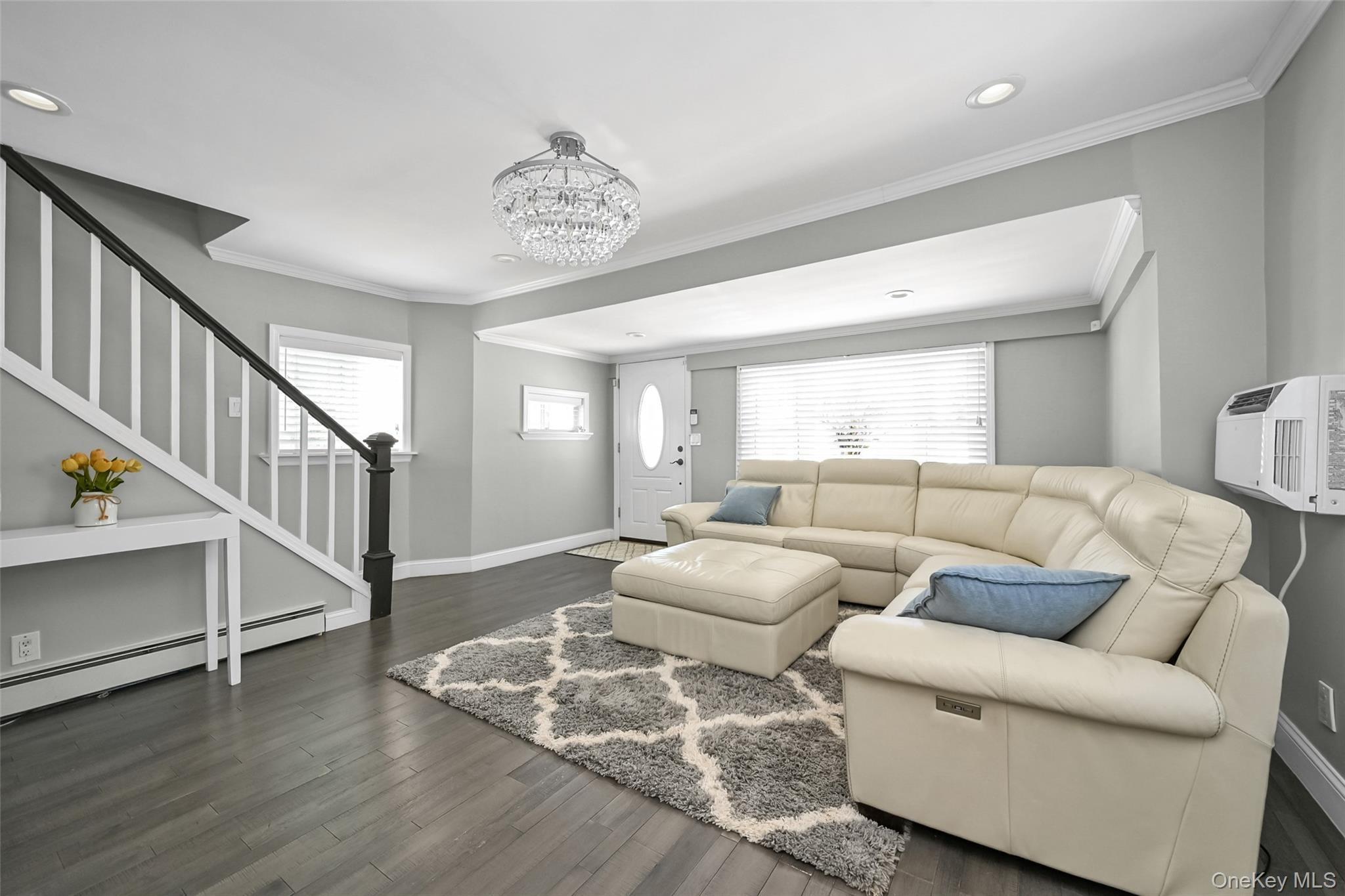 Memphis Ave, Floral Park, NY 11001