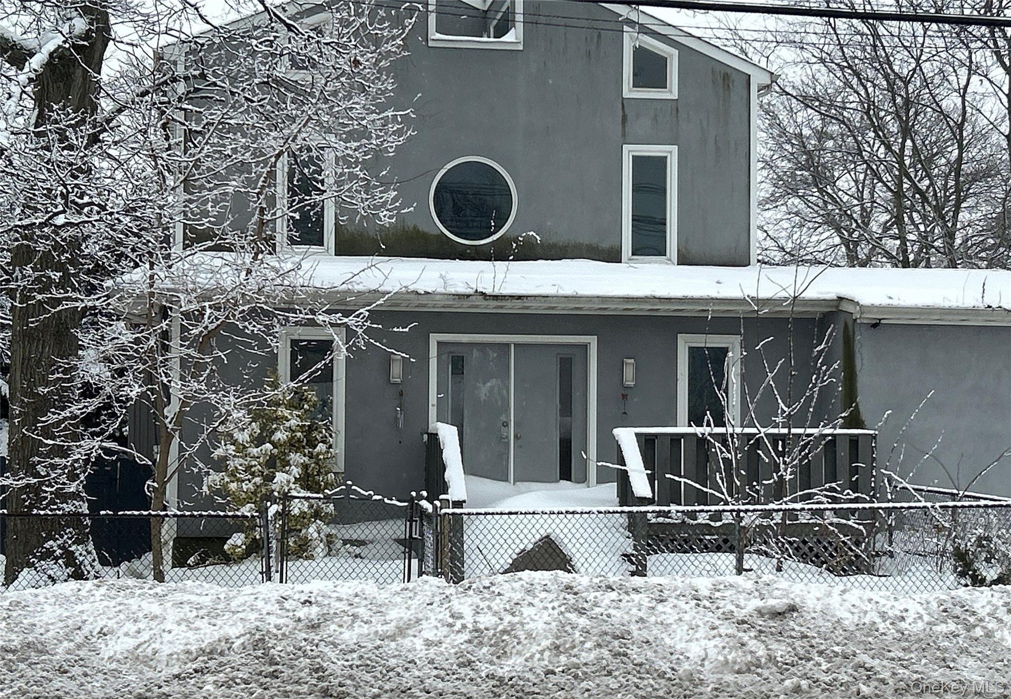 Jerusalem Ave, Massapequa, NY 11758