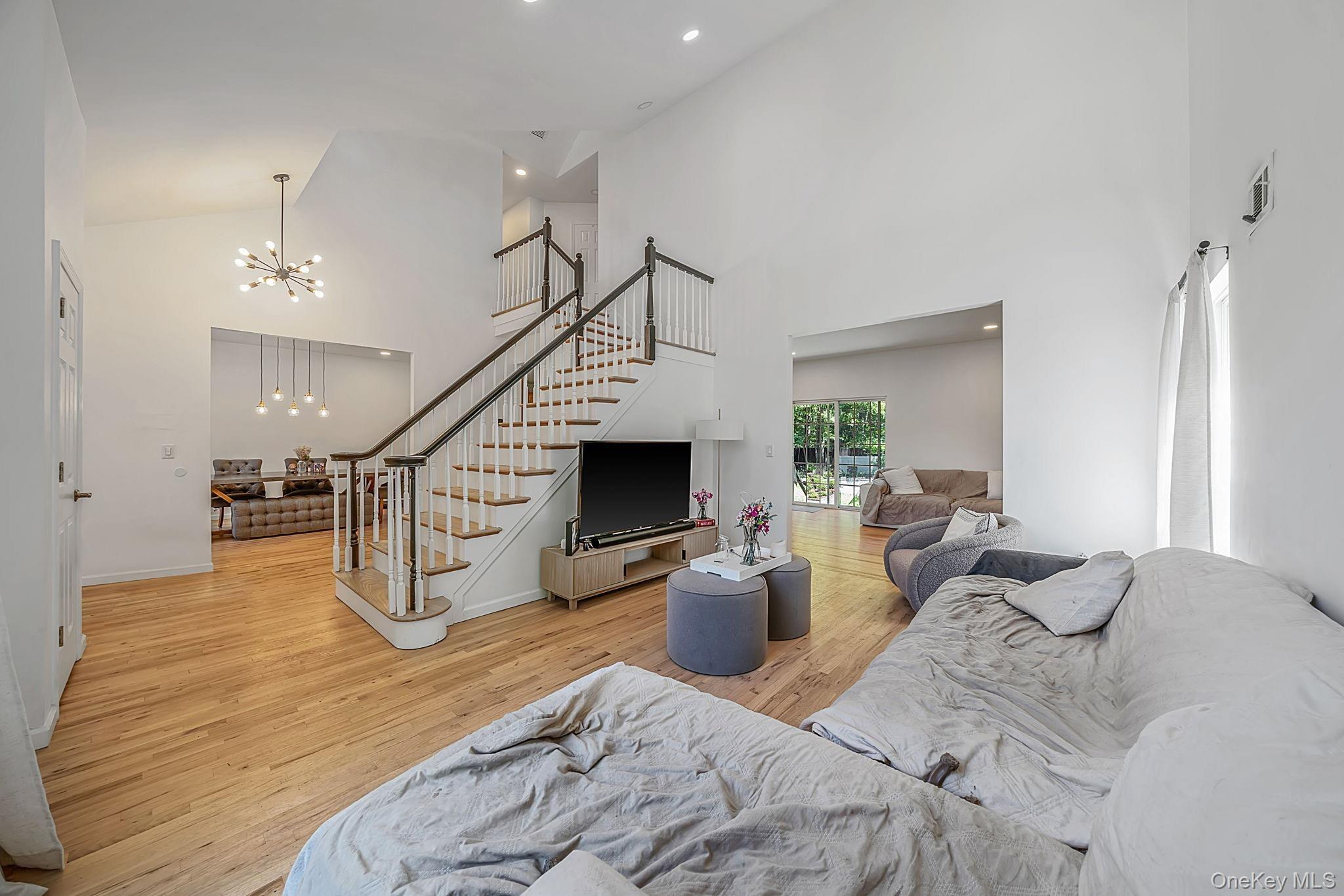 Mulligan Dr, Medford, NY 11763