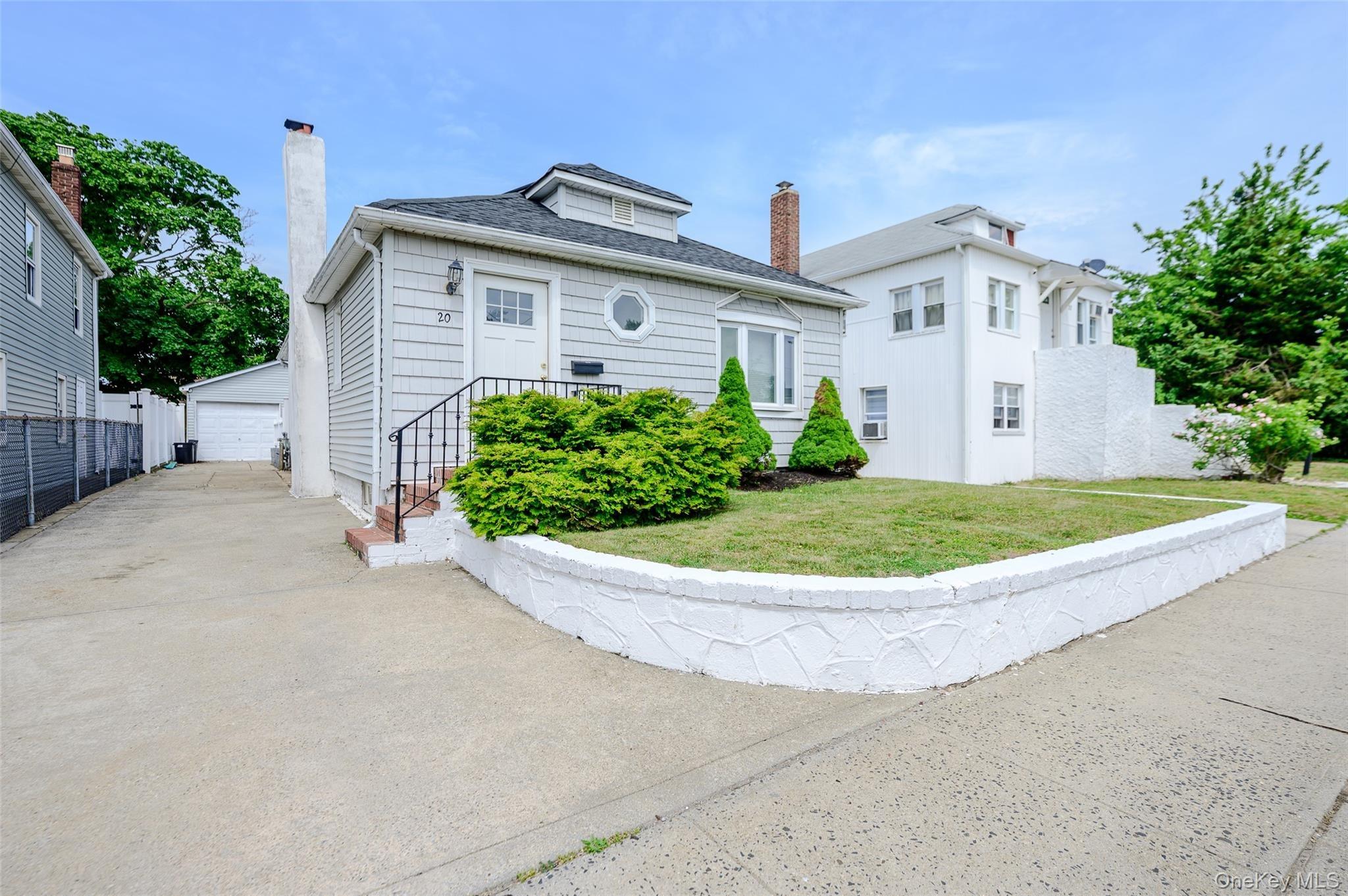 Marina Rd, Island Park, NY 11558