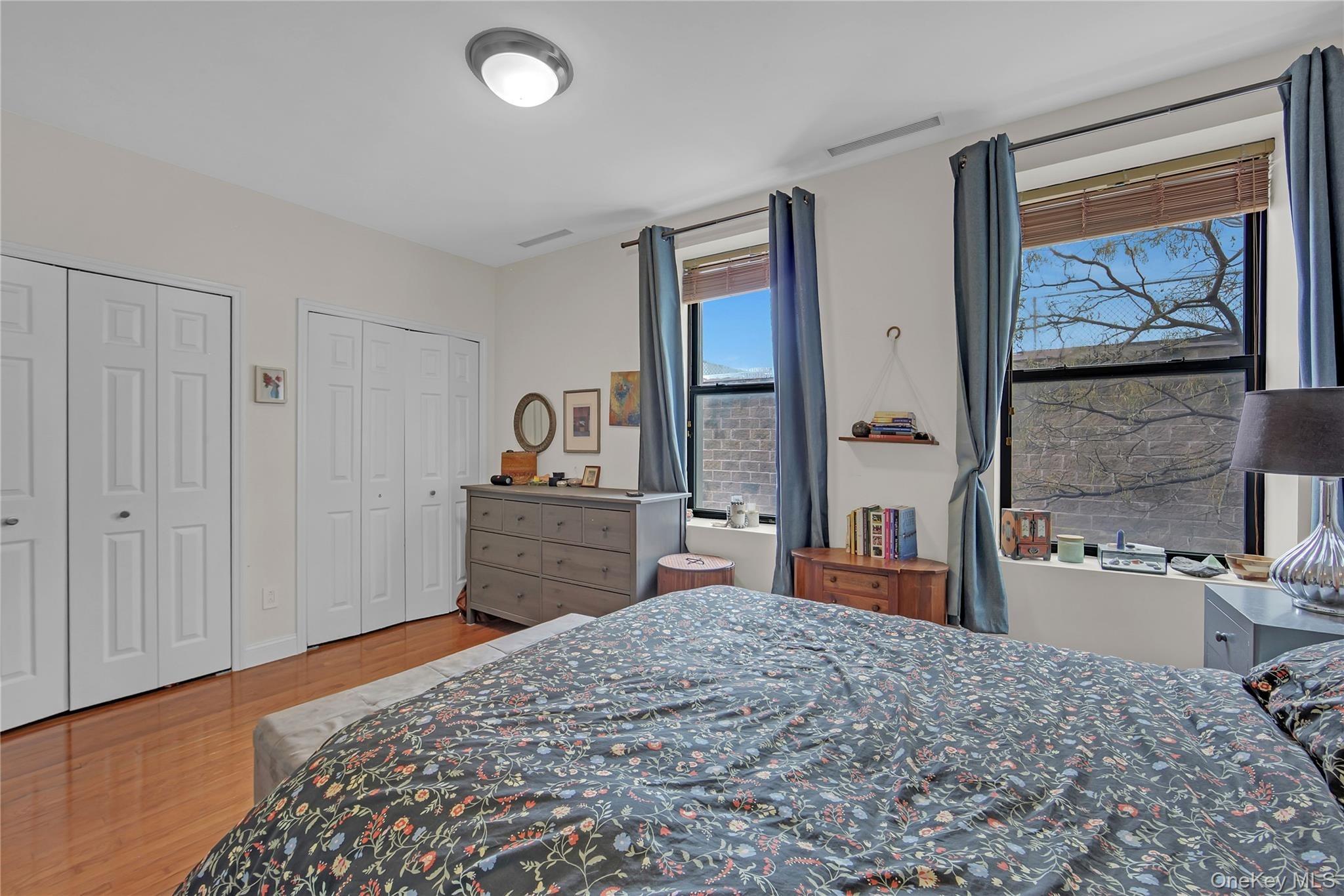 Dekalb Ave, Brooklyn, NY 11216