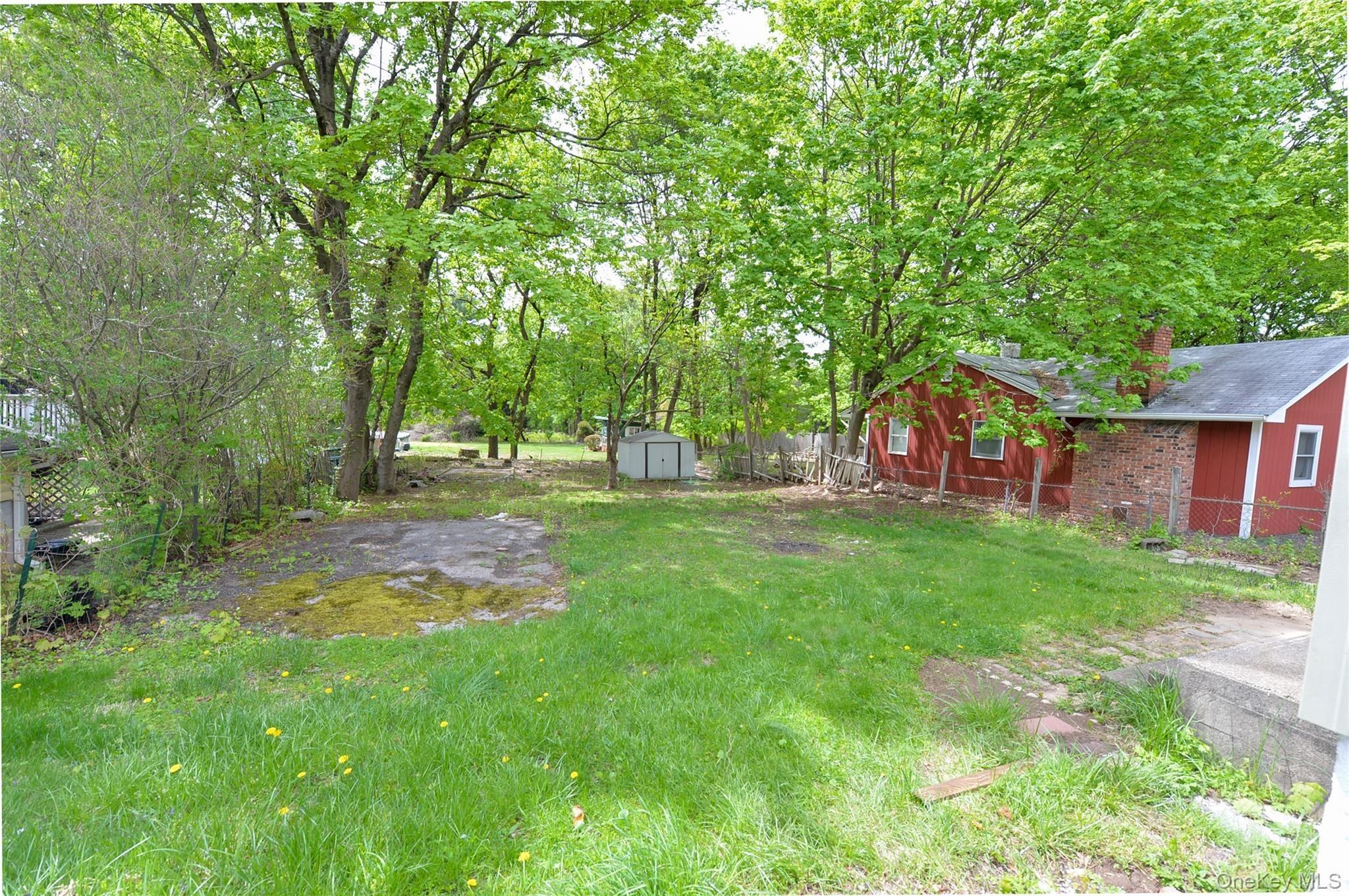 Pioneer Ave, Suffern, NY 10901