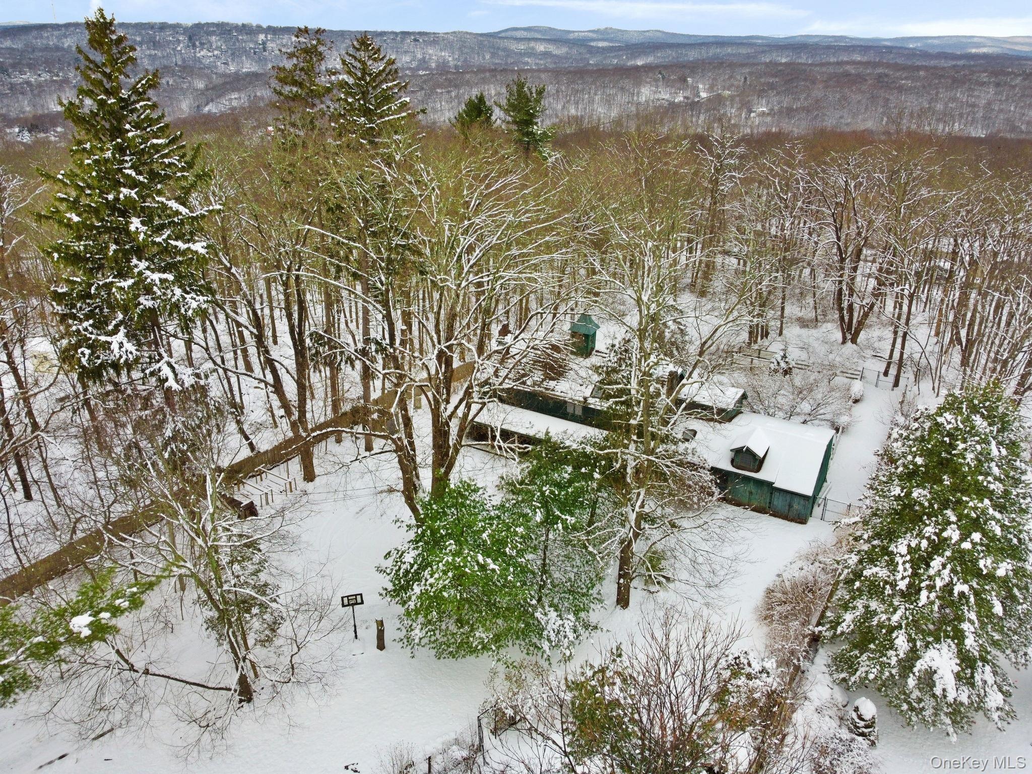 Strawberry Rd, Mohegan Lake, NY 10547
